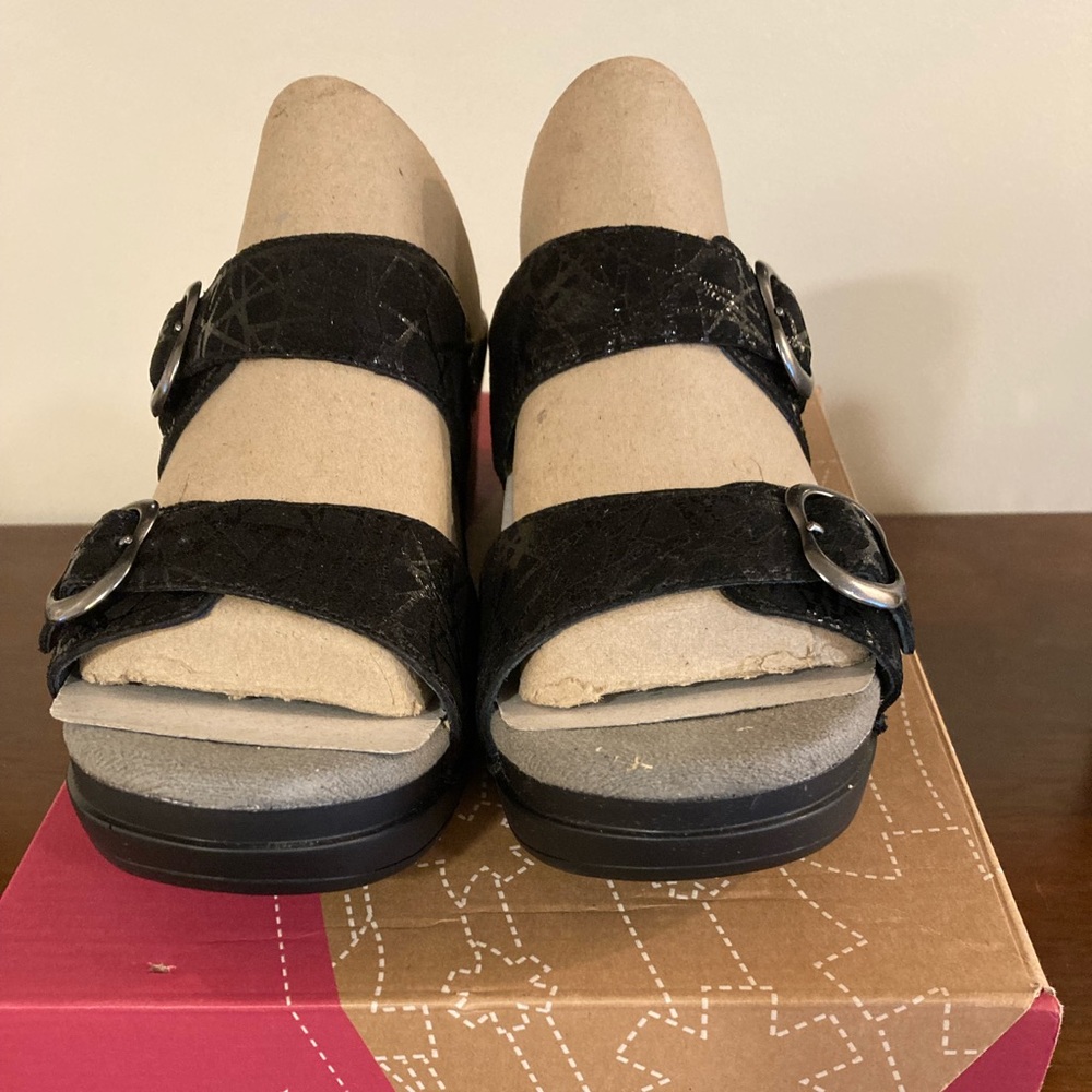Brand New Black Dansko Sophie Drizzle Suede Sandals  Size 39